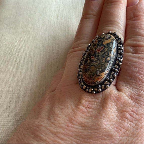 Set of 6 jasper and tiger jasper rings. - Picture 5 of 11